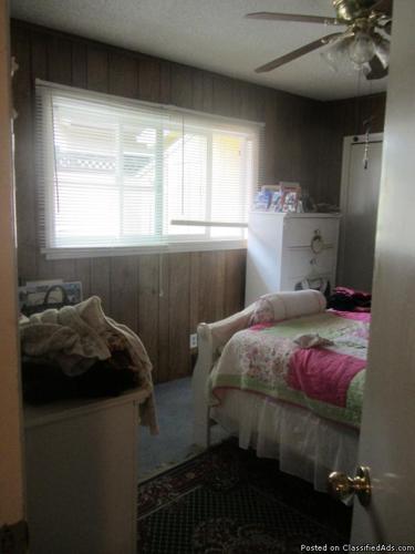 $1,350.00 2 Bedrooms,FULL Bath,FREE Utilities & Basic Cable in Granada Hills