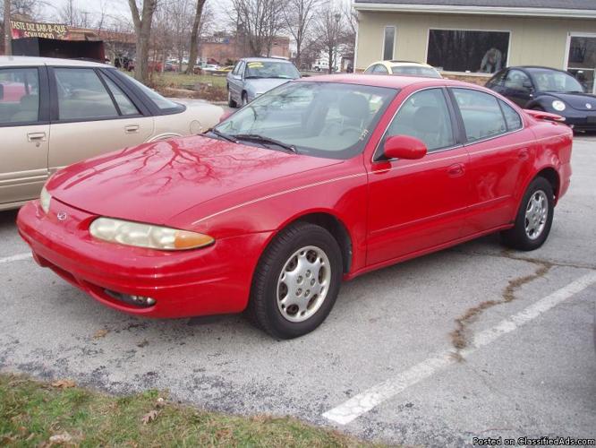 1999 Oldsmobile Alero (Red)