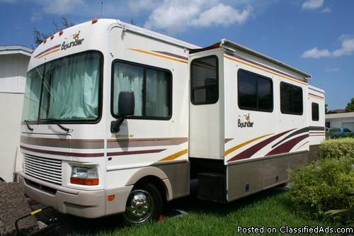 2002 Bounder by Fleetwood