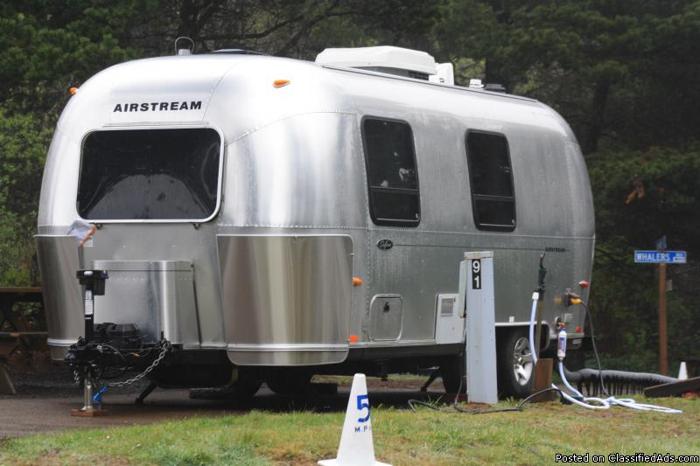 2006 Airstream travel trailer - Price: $35,000/offer