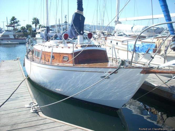 33ft sailboat classic Cheoy Lee Ketch - Price: 5,000
