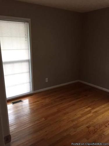 $350 Room for Rent ( Se renta habitacion)