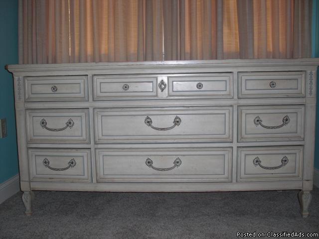 Bedroom Furniture - Price: $400