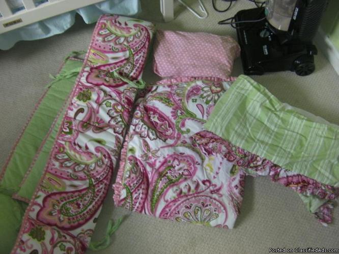 Bumper, fitted sheet, blanket, bed skirt - Price: 40$ (paid 160$)