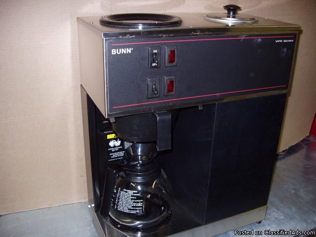 BUNN Model VPR Commercial Coffee Brewer with Decanter!! Black Decor!! - Price: 125.00