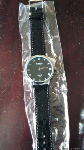 Buy 1 Get one Free Men's Quartz Watch