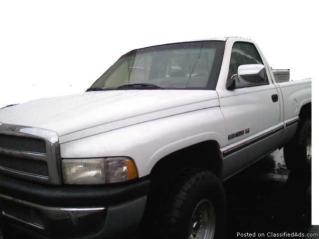 Dodge Ram 4x4 - Runs Excellent - Chrome Utility Box,..Tow Package & more - Price: 2000 obo