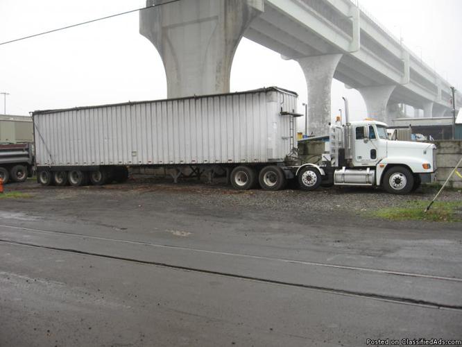 Freightliner tractor and Strick Walking Floor trailer - Price: $35,000