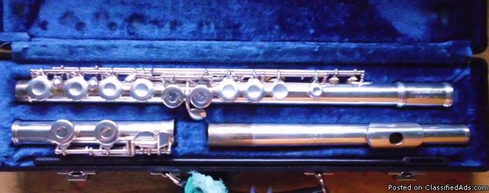 Gemeinhardt Flute - Price: $425