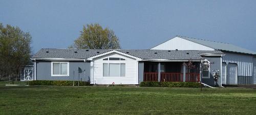 GOLDENDALE WA 2240 Sq Home with LARGE 40x50 Shop & 2 Mt Views