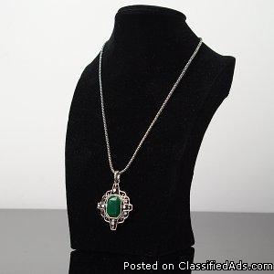 Green Opal Cymophane Diamond Ornate Lady Fashion Charm Necklace