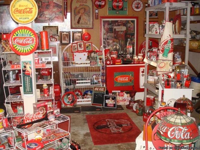 Huge Coca Cola collection over 600 pieces!! - Price: 13,500