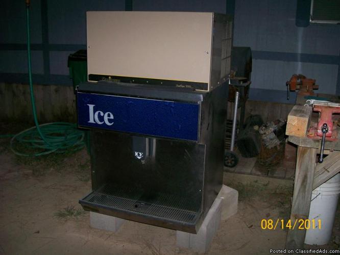 Ice Maker - Price: #1.100.00 obo