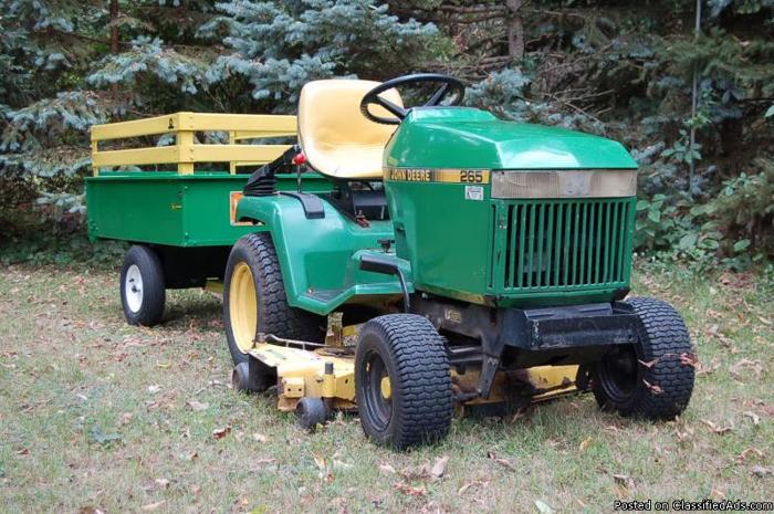 John Deere 260 Garden Tractor - Price: 1,100.00