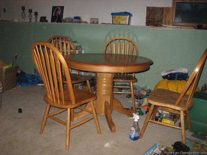 Oak Dining Room Set w/ 6 chairs - Price: $300