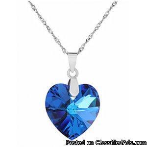 Pursuit heart crystal necklace