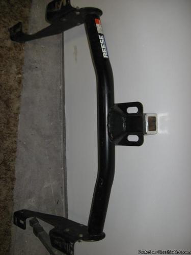 Reese Trailer Hitch - Price: 75.00