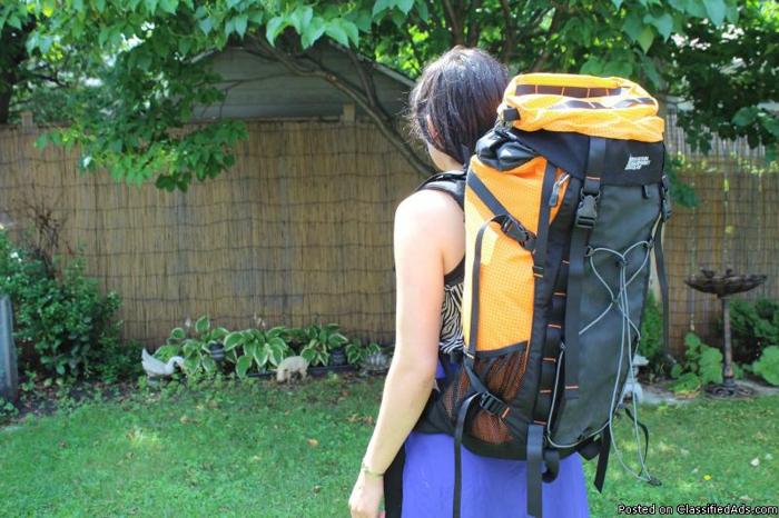 Sac de voyage / Travel Backpack 55L (MEC) Suivre|Partager |Imprimer|Signaler une annonce