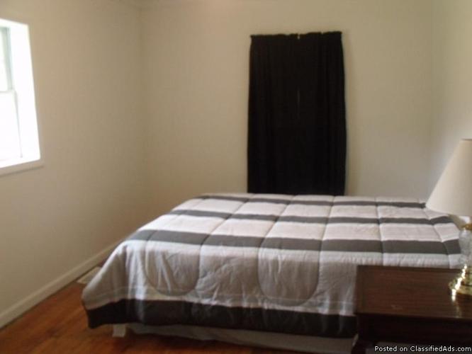 THREE BED ROOM BOARDING HOUSE - Price: 450-1 per 500 -2 per