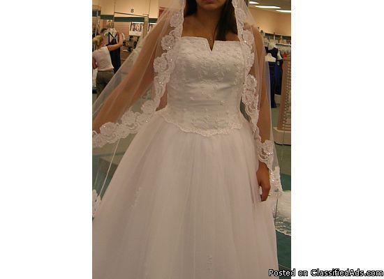 Wedding Gown - Price: $300.00