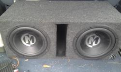2 12" memphis subs in a memphis box, and a rockford amp, sounds really good, jus dont have room for it no more.