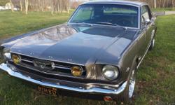 No reserve 1966 Ford Mustang Hardtop from California. The miles on the odometer are not accurate due to the rebuilt engine. It has a rust free body and undercarriage
with a rebuilt NOM 289 motor and a 4 speed top loader transmission. It has a custom 2
