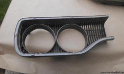 THIS IS A ORIGINAL 4 PIECE GRILL. GREAT SHAPE MISSING STAINLESS STEEL RINGS AROUND HEADLIGHT BUCKETS. ONE SMALL PIECE BROKEN ON CENTER PIECE (HAVE THE PIECE EASILY REPAIRABLE) COME AND TAKE A LOOK!! WE WILL GET PICS
TSPS27@GMAIL.COM