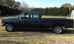 1988 chevrolet R20 Custom Deluxe Crew Cab, new engine with only 15,000 miles, new paint(metallic green), newly upholstered bench seats, new vinyl carpet, new radio/speakers, new wheels & tires, automatic, very good condition&nbsp; -