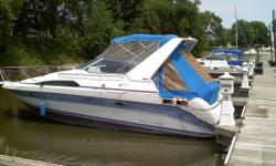 27ft Cabin Cruiser - great for a tour down the Illinois River or for an overnight stay on the water.
Has wash area both at back of boat and inside in bathroom to refresh after a swim. Has small sink in open area and kitchenette inside, complete with