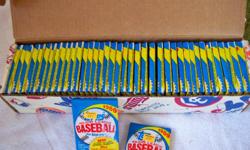 1989 TOPPS BASEBALL CARD PACKS.. 40 PACKS, 14 CARDS PER PACK...
ALL IN XLNT CONDITION, COMES IN A COLLECTORS TEAM BOX.....