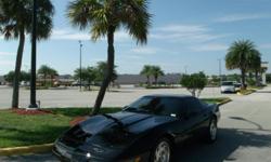 Chevrolet Corvette, Black exterior and Black interior. Removable one piece hard top. The paint is original and, as you can see in the photos, in great condition, as the car has been garaged kept. The interior is cloth and in good condition. and all dash,