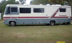 1994 allegro diesel bus with cummins engine has 92 k miles new tires wide body coach.has dual ac furnace heat full bed in rear couch and table makes into beds.cook top with oven and microwave new fridge with ice maker drives excellent and every thing wks.