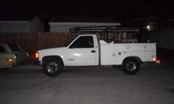 I have a great work horse and the a/c works perfect ,low miles of 73,655 alway dependable ......work truck.....all locks work....turn key business
I have an extra Job Box with wheels comes with it.
I have a pipe lock box on top that comes with it .
Also