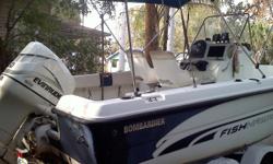 150 evenrude fiecth injection live well,garman GPS,FISHFINDER center console 90gal gas tank 561-688-3540