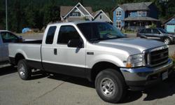 2002 Ford F250 4X4. 5.4 litre gas engine, Automatic transmission. 149,000 Km