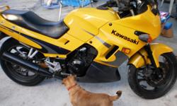 kawaski ninja 2002 1500 obo if interested please call 305-762-2096 or 786-3705406/786-389-8624
bike as 14000 miles well maintain just had a kid and need to sell