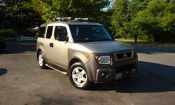Great 2003 Honda Element EX , automatic , runs and drives great , very clean in and out , loaded with power windows , power locks , electric mirrors , sunroof , premium sound system , cold a/c , good tires , factory wheels and much more .
Only 128 K