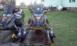 2003 REV 800 skidoo,elect start, rev, 3000 something miles, have to start to see exactully. very good cond.