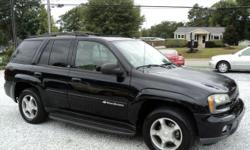 This Black Beauty is loaded with all the bells and whistles and great looks too!
* CARFAX CERTIFIED, ACCIDENT FREE, 1 OWNER VEHICLE *
** Go to CAROLINAAUTOCONNECTION.com for more info. **
**&nbsp;See more photos of this beautiful SUV&nbsp;by