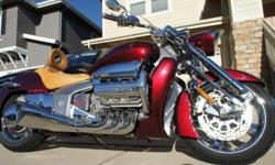 2004 Honda Valkyrie RUNE.&nbsp; Original Owner!!&nbsp; 1100 Miles!!! Extremely rare and many of these rare bikes are being purchase
and shipped overseas.
&nbsp;
Only 1100 adult driven miles. This super cool bike has always be stored in a climate