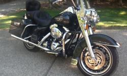 2005 Road King with custom seat, pipes,led tail light, new rear tire! Only 9900 miles!! Original owner, garage kept dealer maintained. This bike is in exceptional shape but unfortunately must go to someone that can appreciate a great bike!