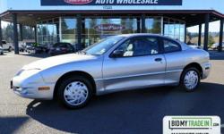 This low mile affordable 2005 Pontiac Sunfire is equipped with a 2.2 liter gas saving 4 cylinder, automatic transmission, rear spoiler, Cd player, air conditioning and many power options!! Stop by the dealership today for a test drive in your new