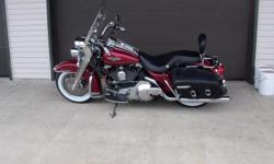 FLHRCI Harley Davidson Road Glide Classic
*Lava Red
*20,400 Miles
*New (2011) White Wall Dunlops
*Stage 1 Air Cleaner
*Cruise Control
*Detachable Back Rest
*Pristine Condition