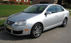 Jetta 2.5L with Only 86K Miles this is a New body Jetta. This is a 6 Speed, transmission automatic which gets good gas mileage. This Runs and Drives. Engine and Trans are perfect. Tires are nice. 6 disk indash CD / SIRIUS XM / AUX / USB, Sunroof Roof,