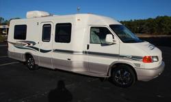 2005 WINNEBAGO RIALTA 22QD ONLY 44K MILES, TWO BENCHES IN THE REAR THAT FOLD INTO A BIG BED, SECOND ROW CAPTAIN CHAIRS THAT FOLD INTO A BED THAT ALSO SLEEPS 2 PEOPLE, KITCHEN HAS SINK WITH MICROWAVE AND GAS STOVE. THERE IS A TABLE THAT FOLDS OUT IN