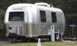 Airstream 22ft. Safari Travel Trailer, 2006, double axle enhancing towing security, large kitchen surface area, bath, heated storage tanks, fantastic ceiling fan, plus air conditioner, and beautiful interior, moderate use 541-683-5212