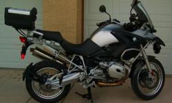 very clean 2006 bmw 1200gs.current mileage: 16,598. Condition: please look at pics and decide...has normal wear but is very clean, especially for its age. Has one small paint chip and scuff on left tank cover. no mechanical issues but the fuel gauge only