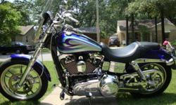 88 ci. 1450cc. 6 SPEED CRUISE DRIVE TRANSMISSION, SECURITY SYSTEM, CUSTOM CHOPPER BLUE PAINT, HI-FLOW BREATHER, SCREAMIN'EAGLE EXHAUST, DETACHABLE QUICK RELEASE WINDSHELD/PASSENGER BACKREST/LIGGAGE RACK, CUSTOM GRIPS/FOOT PEGS/MIRRORS, EVERYTHING CHROME!!