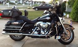 18k miles, excellent condition, harley davidson cover and jack too