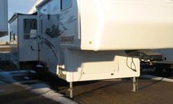 Quad slide rear living.
Have to come see it!
See more about this RV
Find More Large 5th wheels